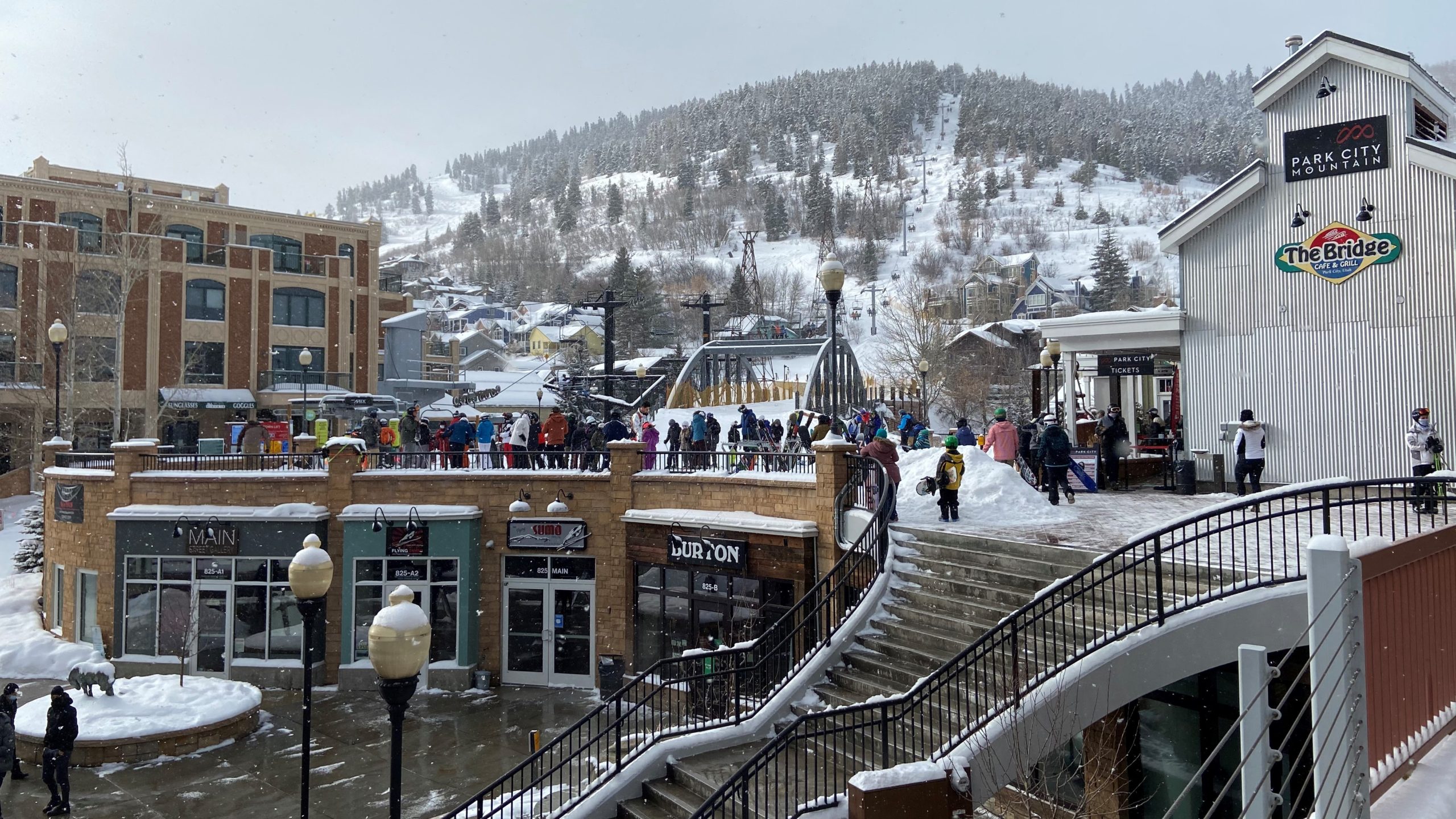Town Lift on Main