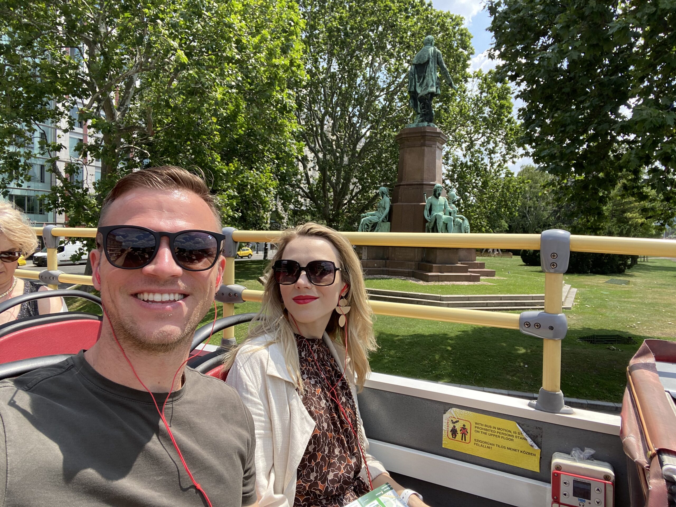 Hop-on Hop-off bus tour worth it here!