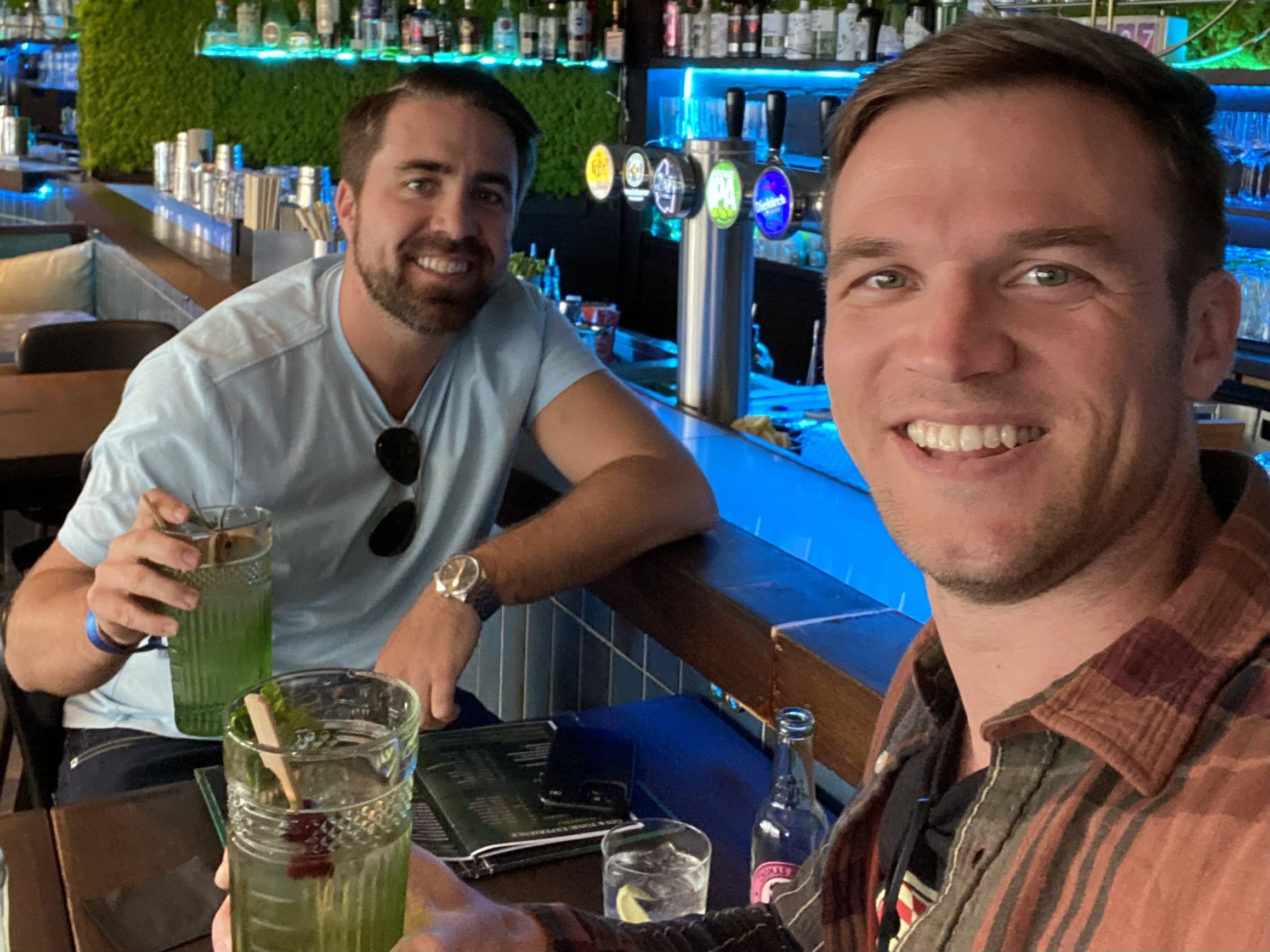 Go Ten Gin Bar!