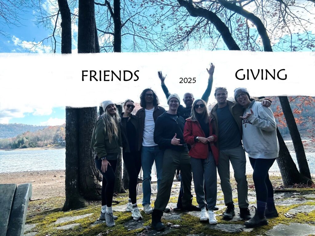 Read more about the article A Cozy Friendsgiving